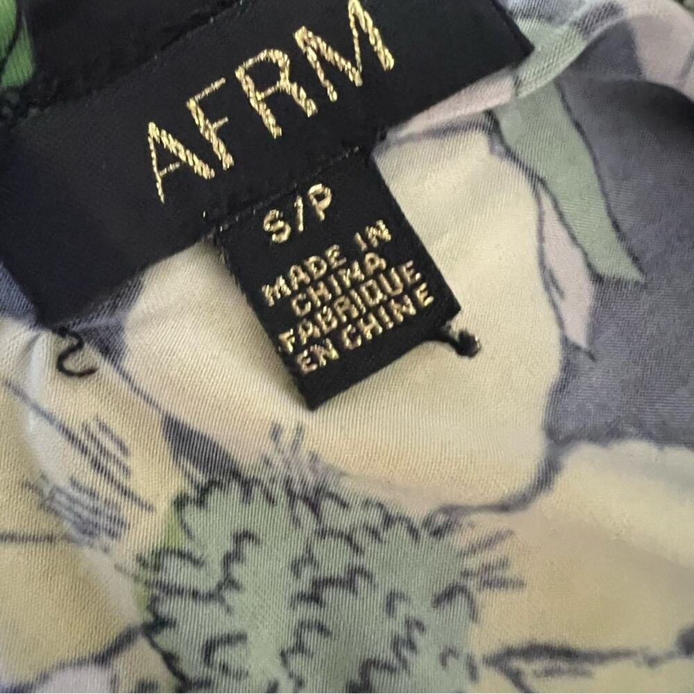 AFRM Assi Deep V Neck Side CutOut Midi Knit Dress
Noir Vintage Floral - Picture 9 of 10